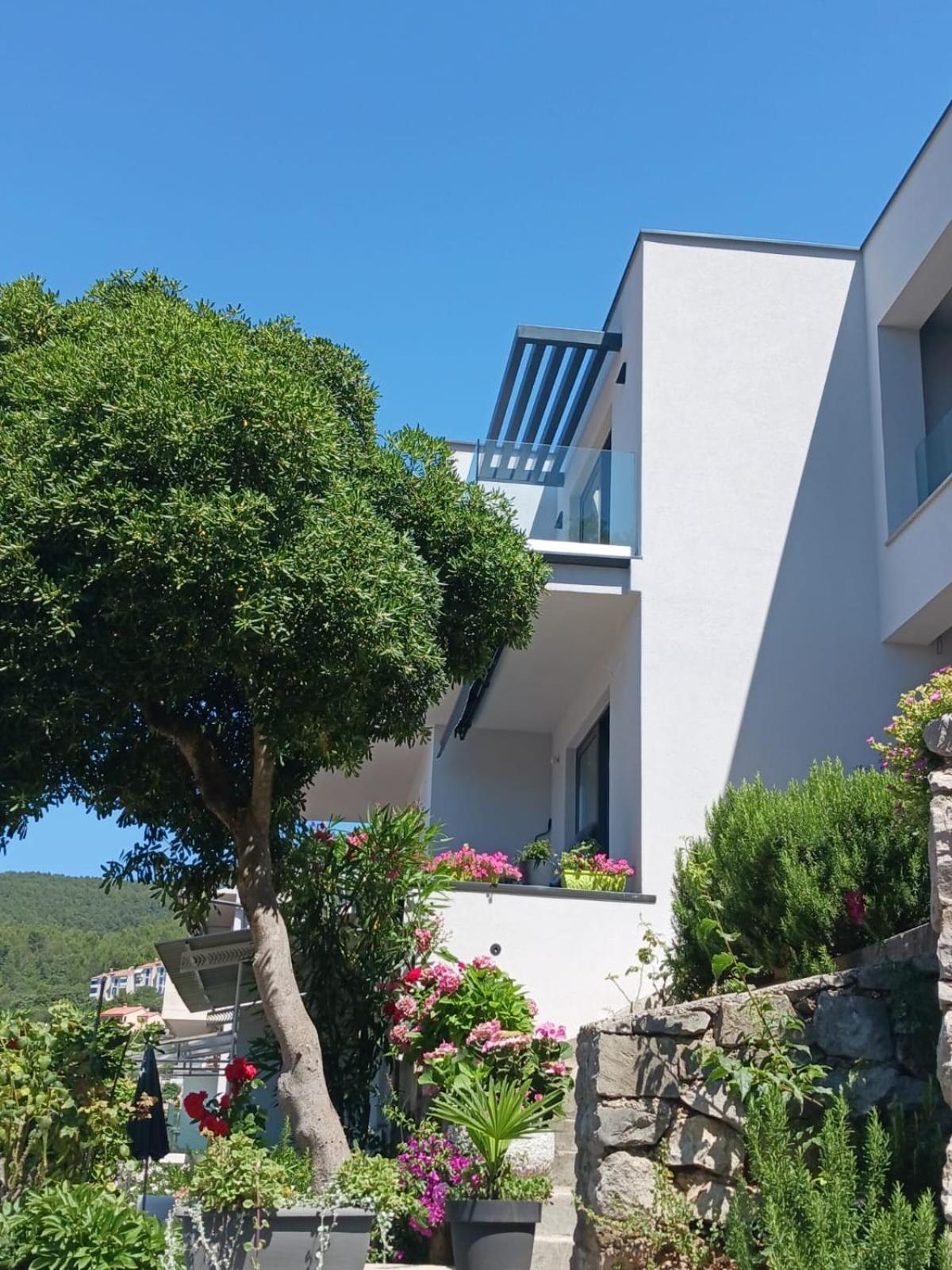Apartment Mirella 2 Rabac